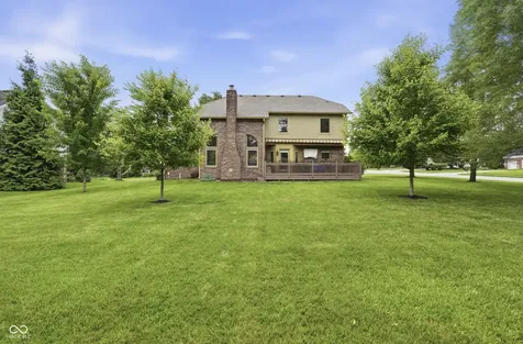 8749 N Port Circle Indianapolis IN 46236