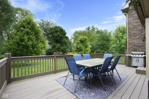 8749 N Port Circle Indianapolis IN 46236