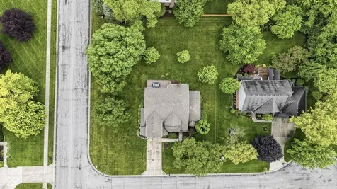 8749 N Port Circle Indianapolis IN 46236