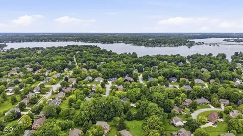 8749 N Port Circle Indianapolis IN 46236