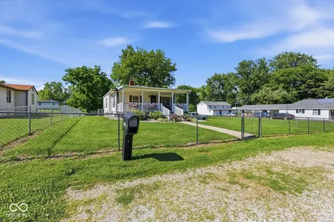 706 8th Street Shelbyville IN 46176