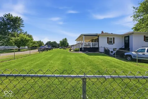 706 8th Street Shelbyville IN 46176