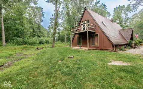 11128 E Sycamore Street Seymour IN 47274