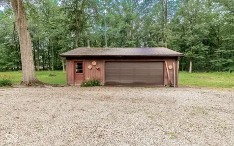 11128 E Sycamore Street Seymour IN 47274
