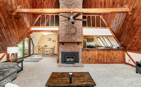 11128 E Sycamore Street Seymour IN 47274
