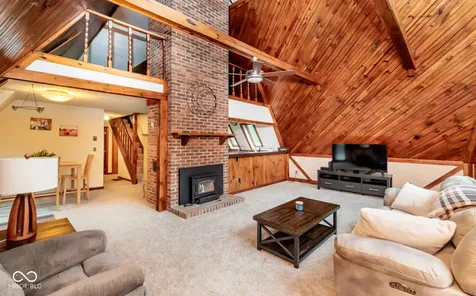 11128 E Sycamore Street Seymour IN 47274