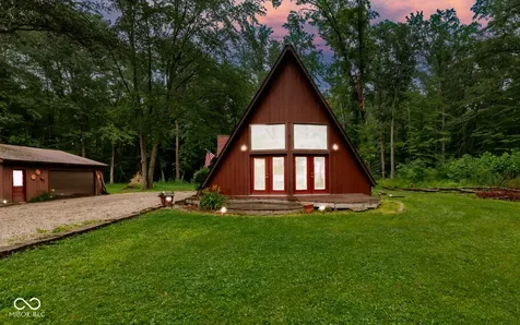 11128 E Sycamore Street Seymour IN 47274