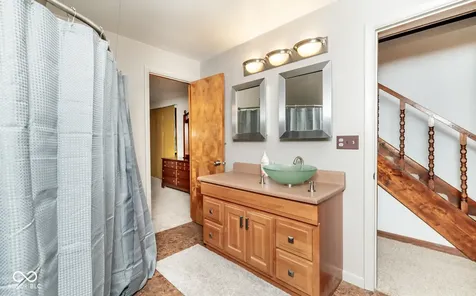 11128 E Sycamore Street Seymour IN 47274