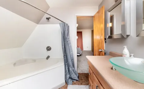 11128 E Sycamore Street Seymour IN 47274