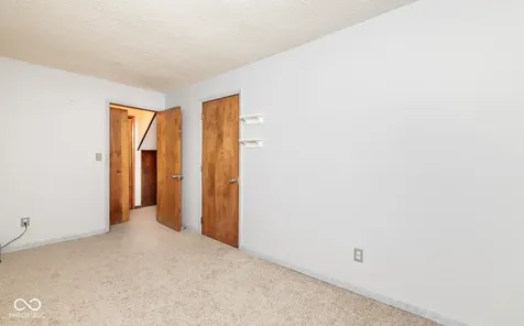 11128 E Sycamore Street Seymour IN 47274