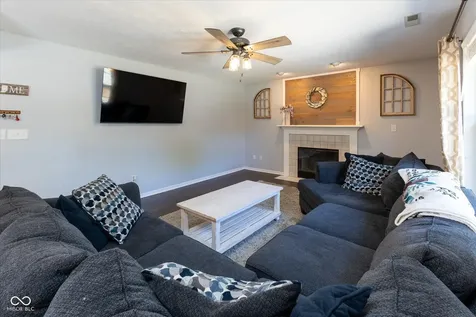 707 Wind Song Trail Mooresville IN 46158