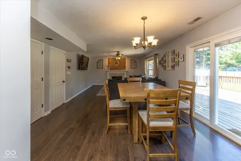 707 Wind Song Trail Mooresville IN 46158