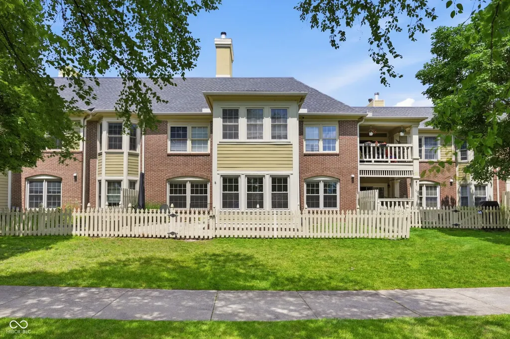7601 Newport Bay Drive Indianapolis IN 46240