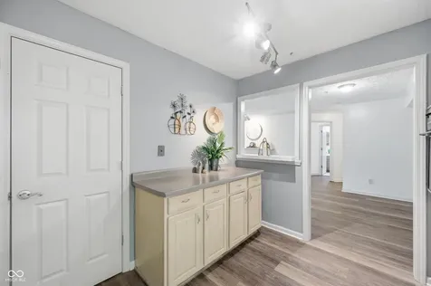 7601 Newport Bay Drive Indianapolis IN 46240