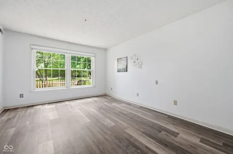 7601 Newport Bay Drive Indianapolis IN 46240