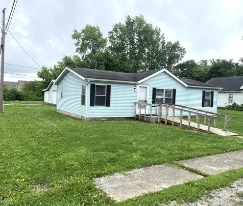 534 Central Avenue Lapel IN 46051
