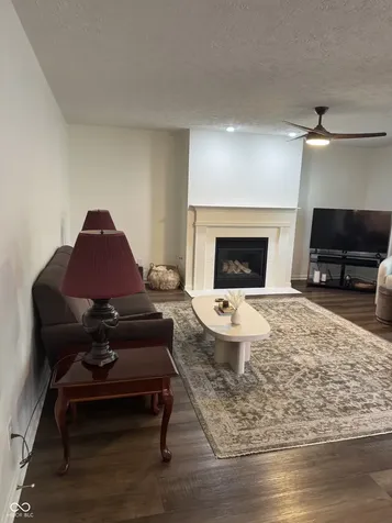 1616 Walpole Lane Indianapolis IN 46231