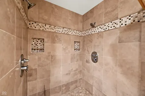 9070 Woodacre Boulevard S Indianapolis IN 46234
