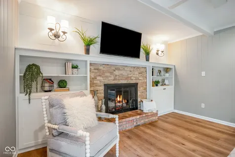 580 Hawthorne Drive Carmel IN 46033