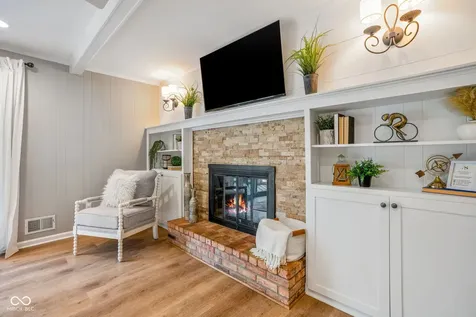 580 Hawthorne Drive Carmel IN 46033