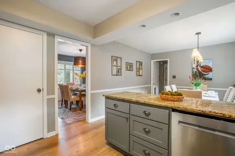 580 Hawthorne Drive Carmel IN 46033