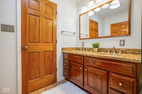 580 Hawthorne Drive Carmel IN 46033