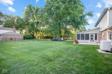580 Hawthorne Drive Carmel IN 46033