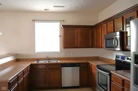 3325 Lake Stream Drive Columbus IN 47201