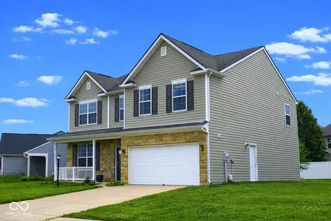 3325 Lake Stream Drive Columbus IN 47201