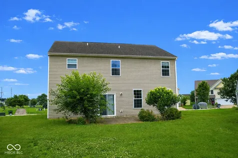 3325 Lake Stream Drive Columbus IN 47201