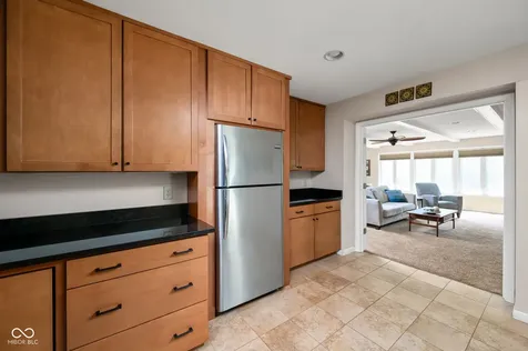 813 E 79th Street Indianapolis IN 46240