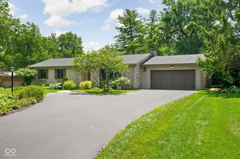 813 E 79th Street Indianapolis IN 46240