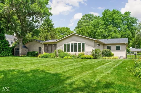 813 E 79th Street Indianapolis IN 46240