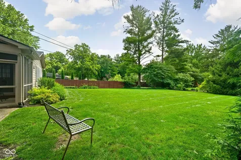 813 E 79th Street Indianapolis IN 46240