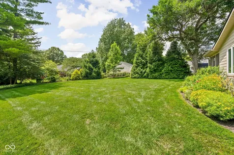 813 E 79th Street Indianapolis IN 46240