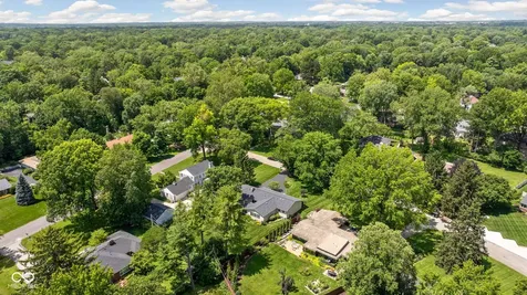 813 E 79th Street Indianapolis IN 46240