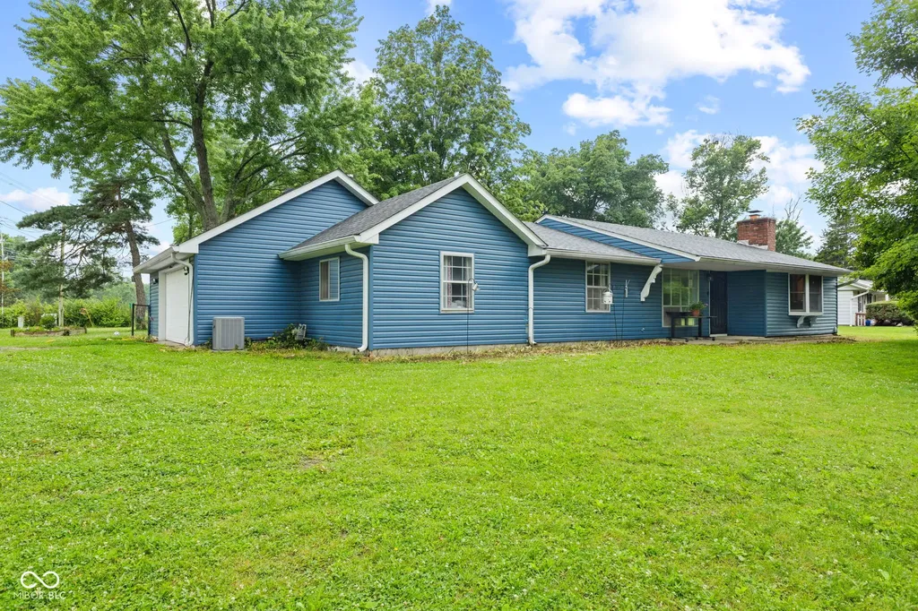 1013 Rolling Hill Greenwood IN 46142