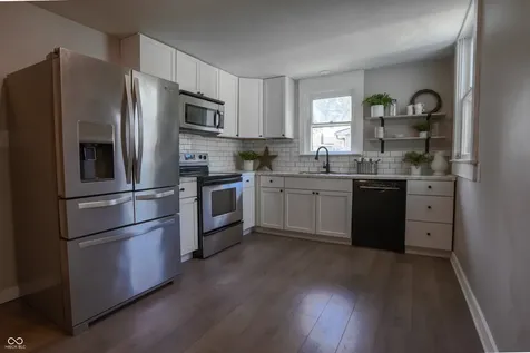 251 S Avon Avenue Plainfield IN 46168