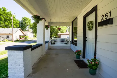 251 S Avon Avenue Plainfield IN 46168