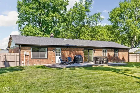10605 Penn Drive Carmel IN 46280