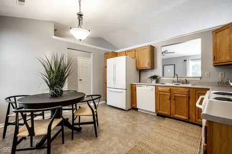 8551 Kousa Drive Indianapolis IN 46234