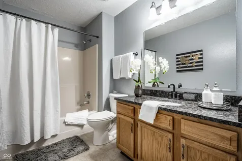 8551 Kousa Drive Indianapolis IN 46234