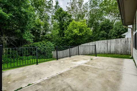 8551 Kousa Drive Indianapolis IN 46234