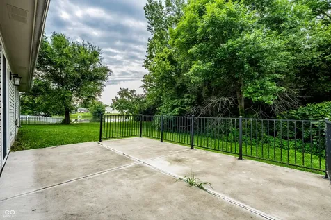 8551 Kousa Drive Indianapolis IN 46234