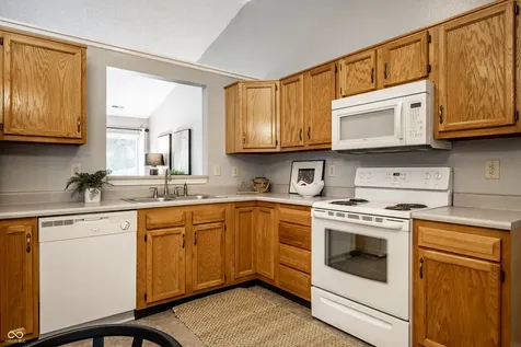 8551 Kousa Drive Indianapolis IN 46234