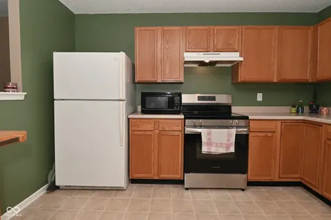 10429 Kensington Way Indianapolis IN 46234