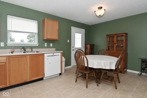 10429 Kensington Way Indianapolis IN 46234
