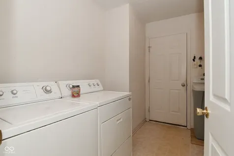 10429 Kensington Way Indianapolis IN 46234