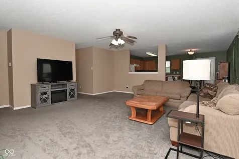 10429 Kensington Way Indianapolis IN 46234