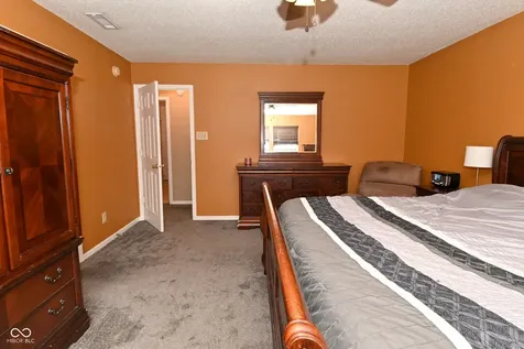 10429 Kensington Way Indianapolis IN 46234
